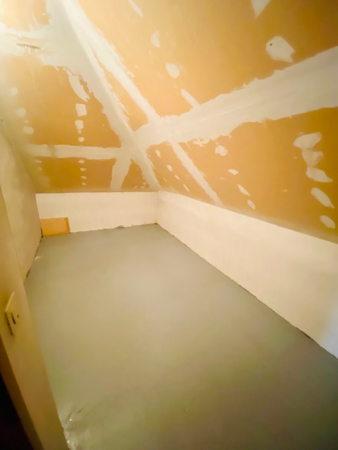R24 Ankleide OG Haus Hattersheim-Eddersheim