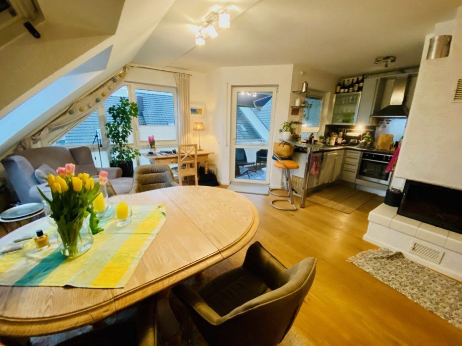 H30 Ess u. Wohnzimmer Maisonettewohnung Bad Soden