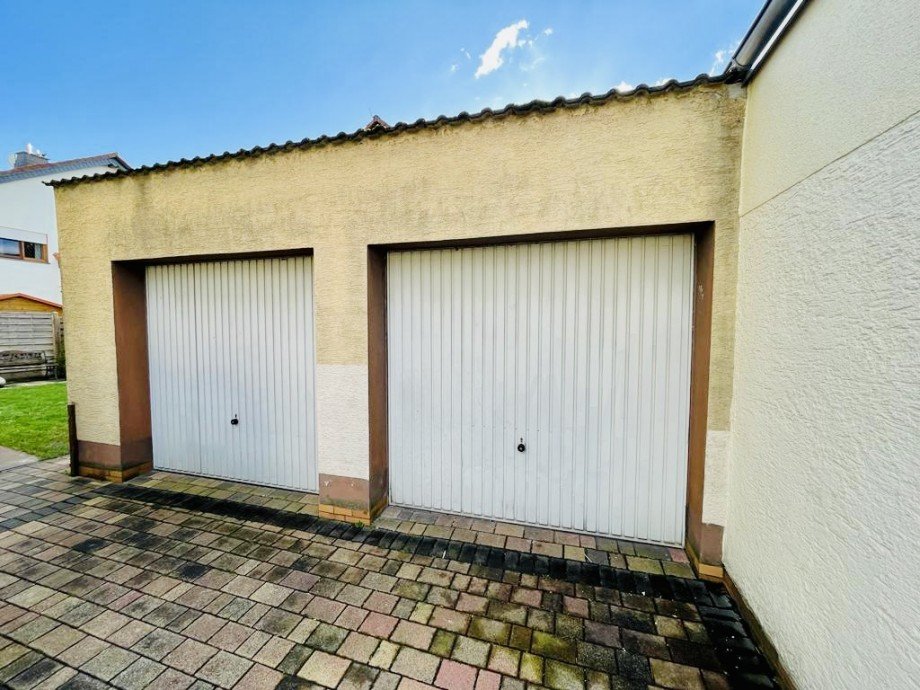 Garagenstellplatz Erdgeschosswohnung Fl�rsheim