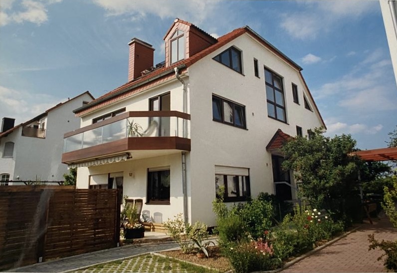 Hausansicht Etagenwohnung Kriftel