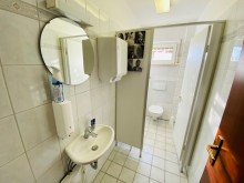 Damentoilette Moderne B�rofl�che im EG in Top Lage!