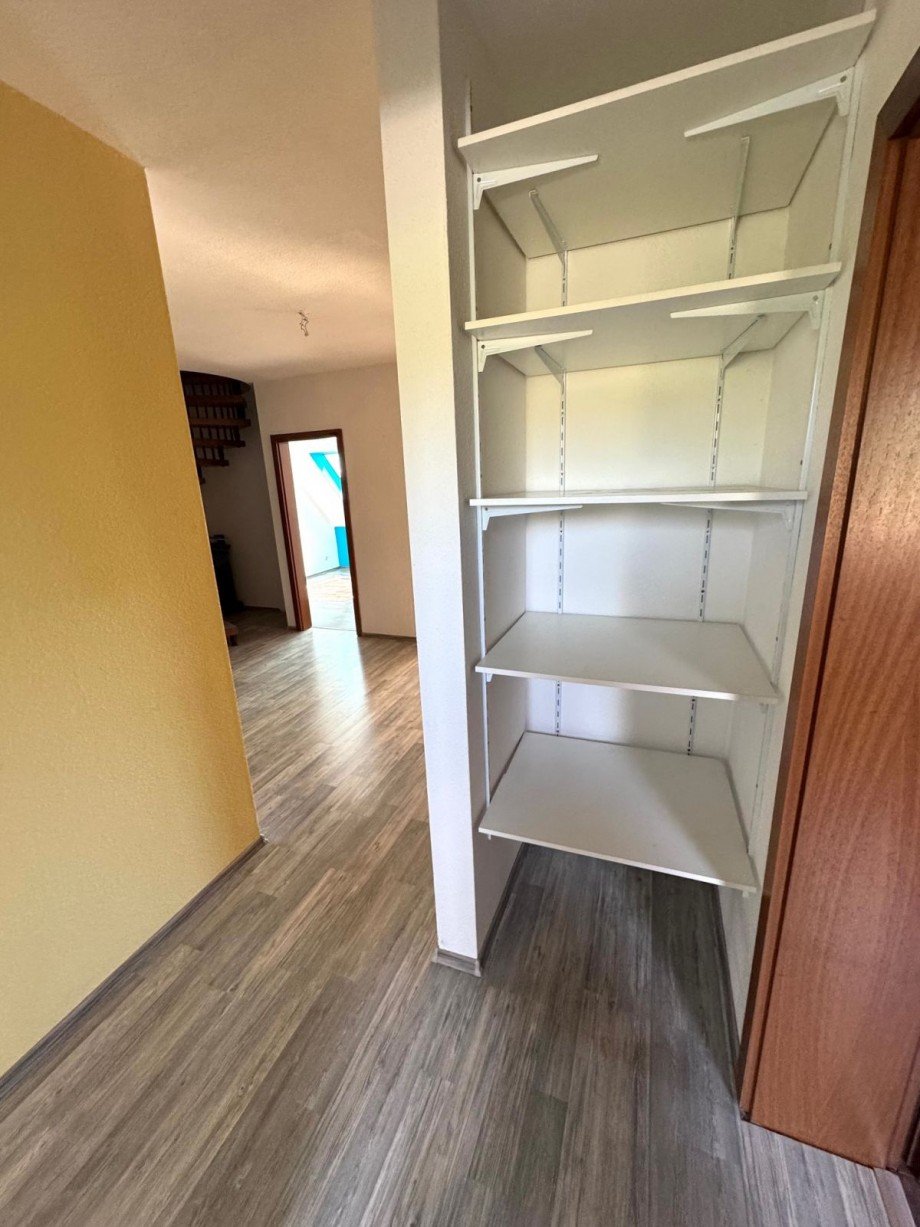 ADL2 Flur Maisonettewohnung Hattersheim Eddersheim