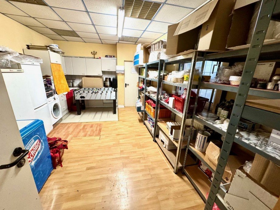 AS79 Gastst�tte Lagerraum Haus Frankfurt