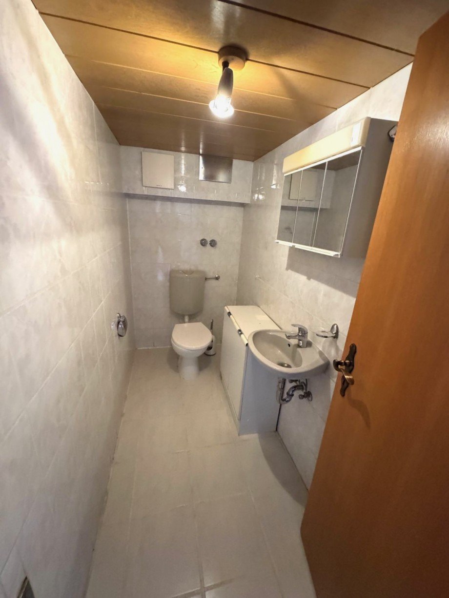 FS11 G�ste WC 1.OG Mehrfamilienhaus Hattersheim