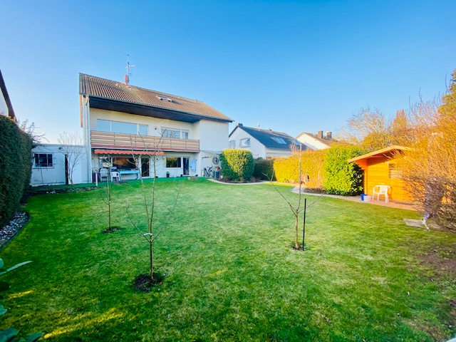 Gartenansicht Mehrfamilienhaus Fl�rsheim-Weilbach