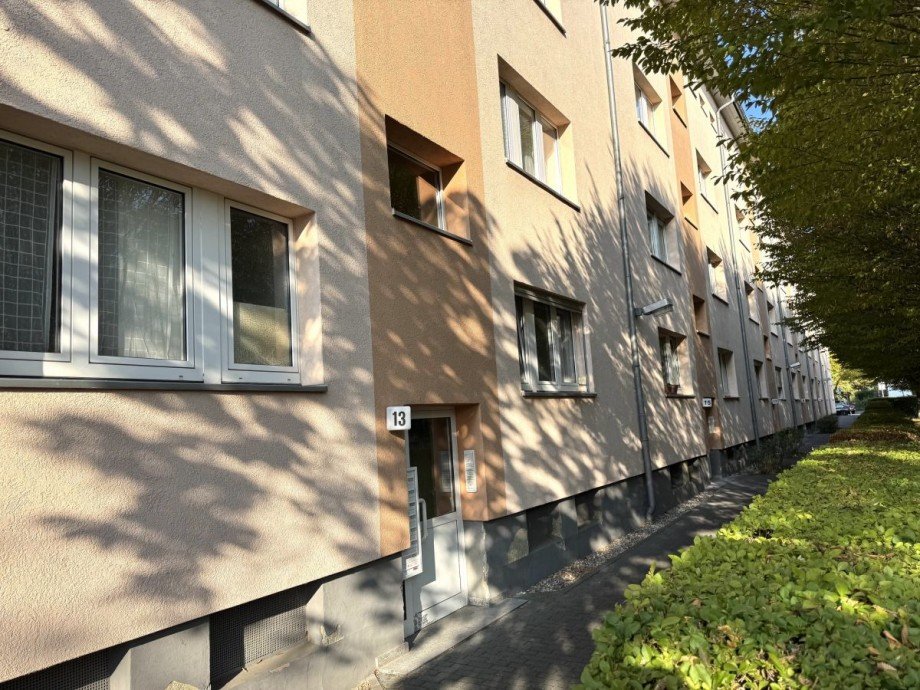 P13 Hauseingang Wohnung Frankfurt H�chst