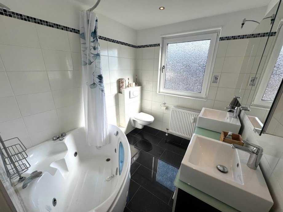 W10 Badezimmer Maisonettewohnung Unterliederbach