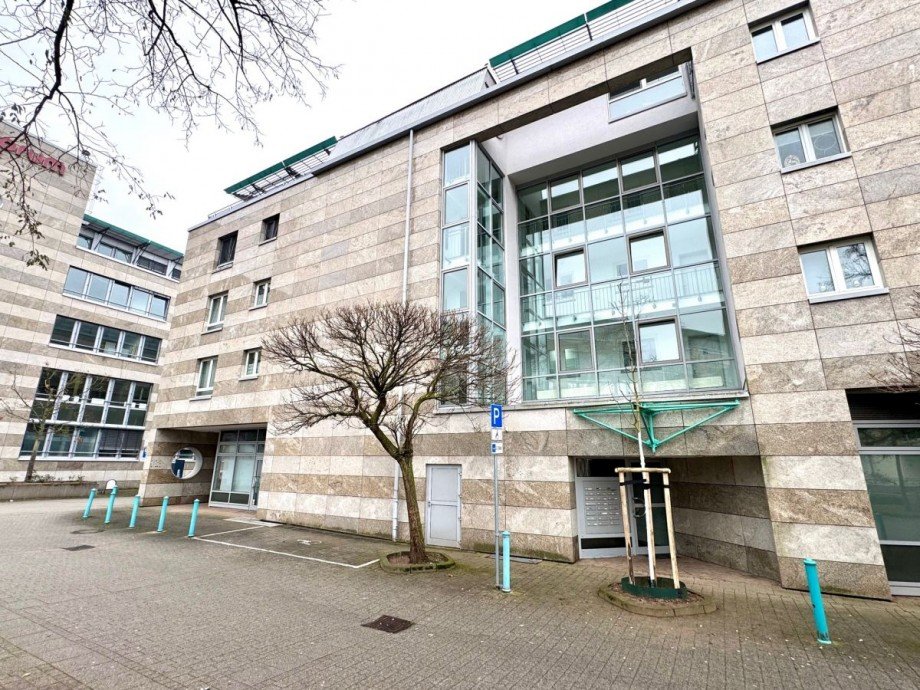 FS7 Hausansicht Etagenwohnung R�sselsheim