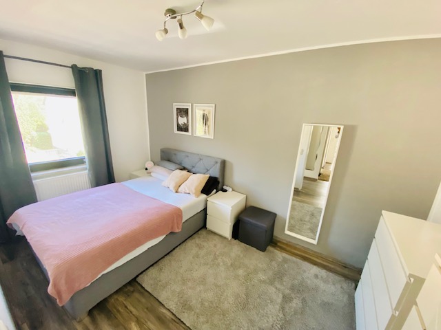 Schlafzimmer Zweifamilienhaus Hattersheim-Eddersheim
