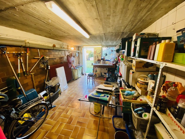 Garagenwerkstatt Mehrfamilienhaus Fl�rsheim-Weilbach