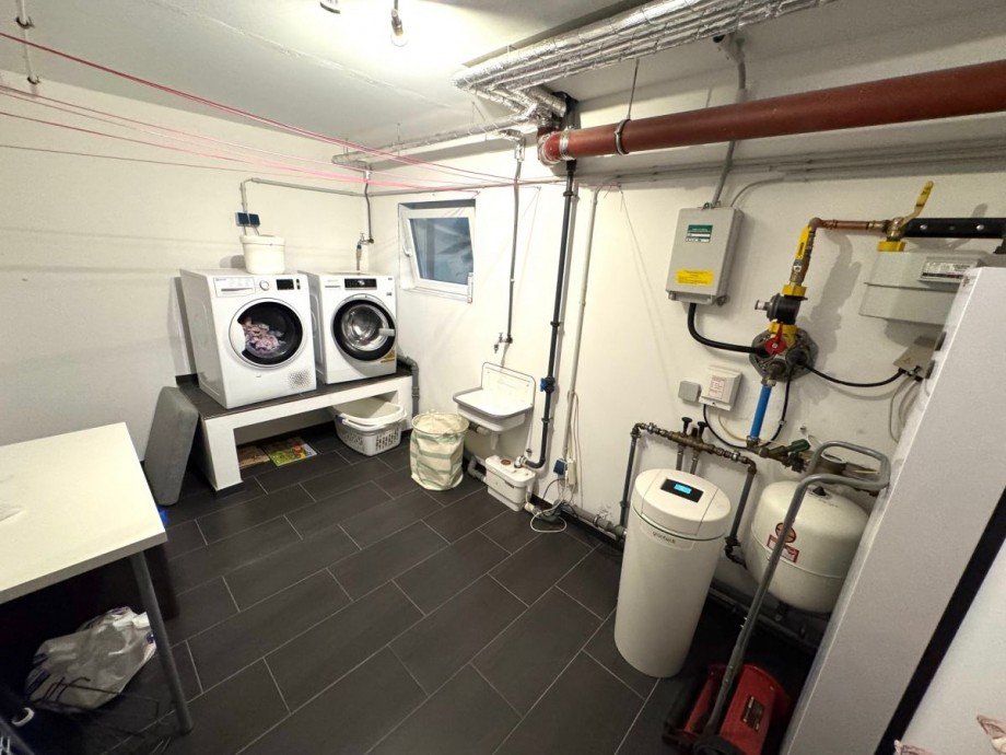 B2c Waschk�che Heizraum Reihenmittelhaus Hattersheim
