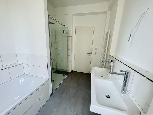 U6 Bad 1 Loft-Studio-Atelier Hattersheim
