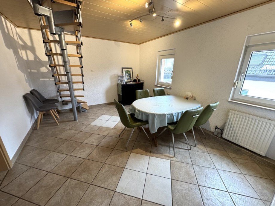 OG Esszimmer Mehrfamilienhaus Taunusstein - Wehen