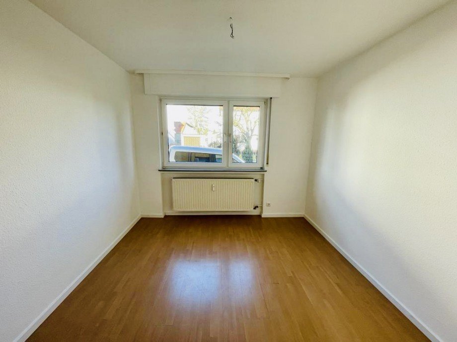 Kinderzimmer B�ro Erdgeschosswohnung Fl�rsheim