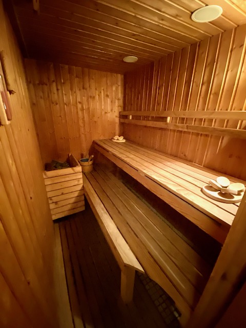 G79 Sauna UG Erdgeschosswohnung Fl�rsheim