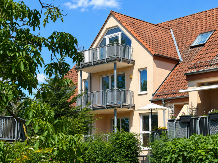 IDW17 Hausansicht Etagenwohnung Hattersheim