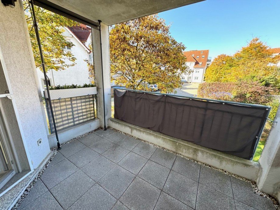 O28 Loggia Etagenwohnung Fl�rsheim