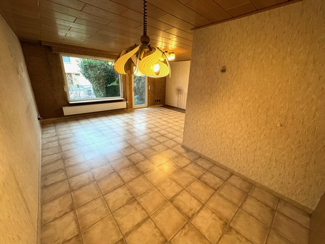 G8 Wohnzimmer Reihenmittelhaus Fl�rsheim
