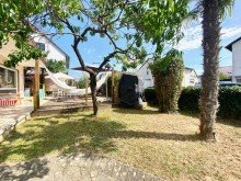 G79 Vorgarten *Provisionsfrei* Besondere EG Wohnung mit gro�em Garten und vielen Extras + 48 qm Apartment!