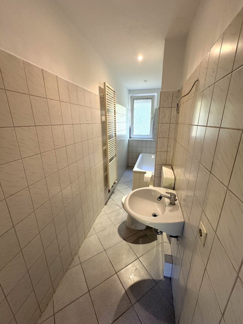 P13 Badezimmer Wohnung Frankfurt H�chst