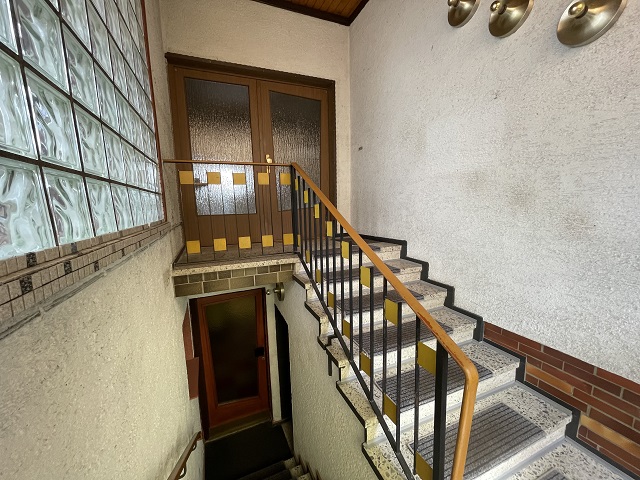 P65 Eingang 2 Einfamilienhaus Hattersheim-Eddersheim