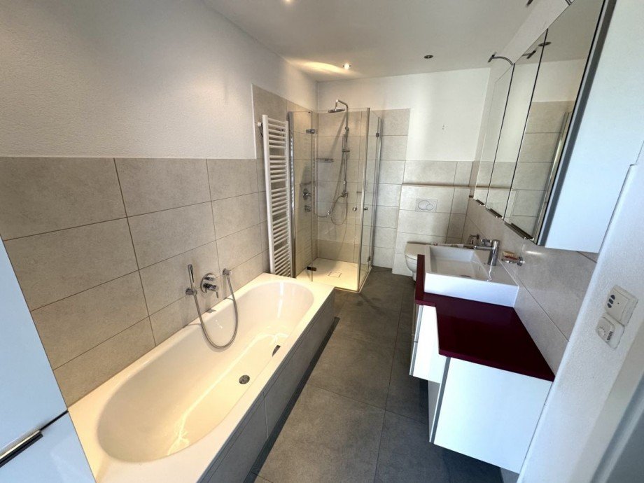 H24 Badezimmer Erdgeschosswohnung Hattersheim