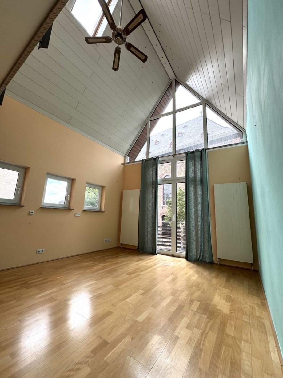 H25 Wohnzimmer (2) Einfamilienhaus Fl�rsheim
