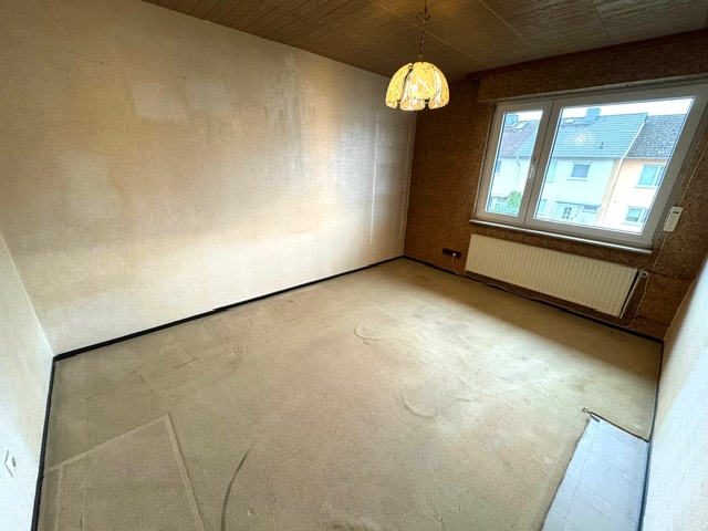 G8 Schlafzimmer 2 Reihenmittelhaus Fl�rsheim