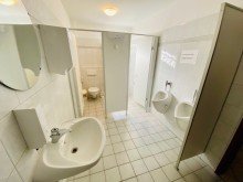M�nnertoilette Moderne B�rofl�che im EG in Top Lage!
