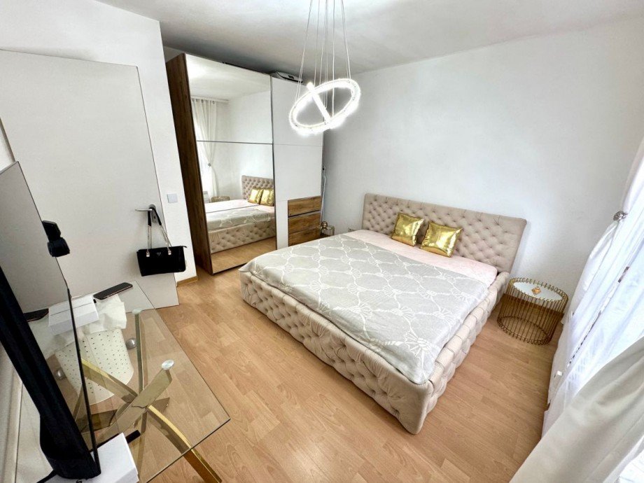 FS7 Schlafzimmer Bild 2 Etagenwohnung R�sselsheim