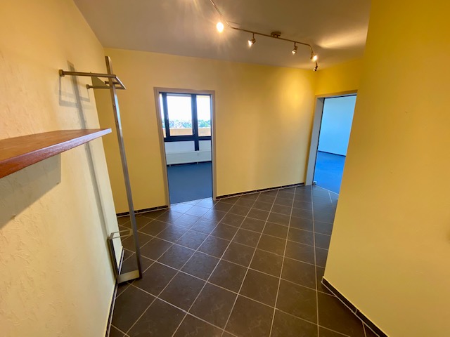 Flur Eingangsbereich Etagenwohnung Hochheim