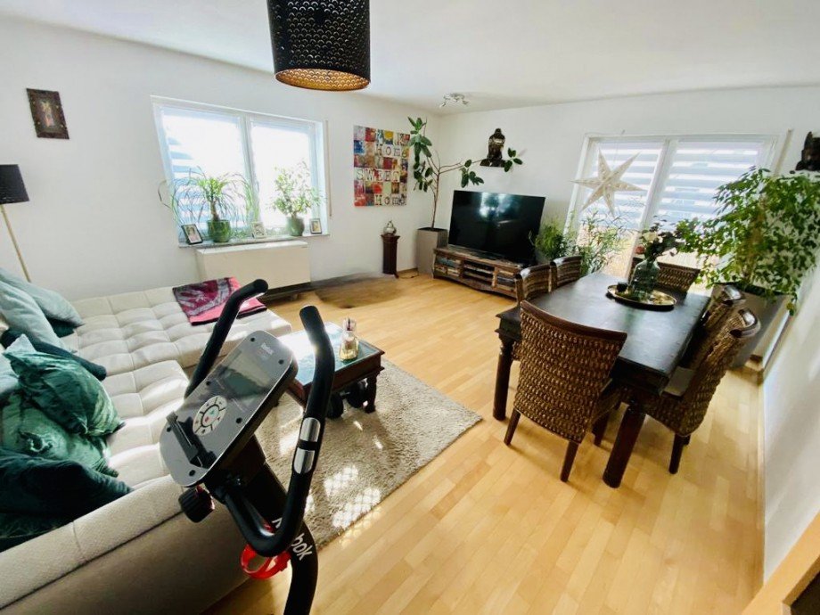 Wohnzimmer Erdgeschosswohnung Fl�rsheim