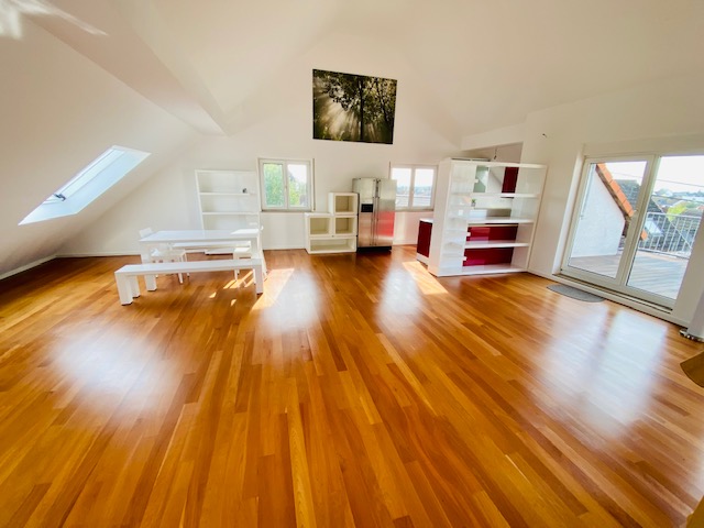 Studio Bild 1 Dachgeschosswohnung Fl�rsheim-Weilbach