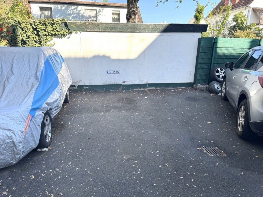 F17 Stellplatz Etagenwohnung Frankfurt Griesheim