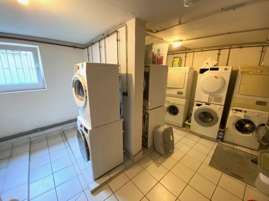 IDW2 Waschk�che Erdgeschosswohnung Hattersheim