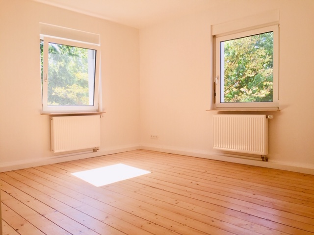 Wohnzimmer Hattersheim Erdgeschosswohnung Wundersch�ne kernsanierte OG Wohnung mit Charme zentral in Hattersheim