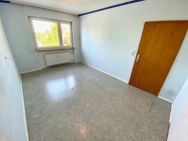 L10 Schlafzimmer 1 OG Doppelhaush�lfte Fl�rsheim-Weilbach