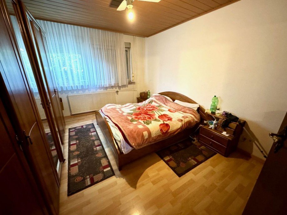 T45 Schlafzimmer EG Doppelhaush�lfte Goldstein