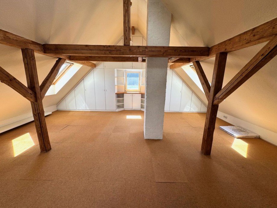 Dachstudio Zimmer 4 Einfamilienhaus Fl�rsheim