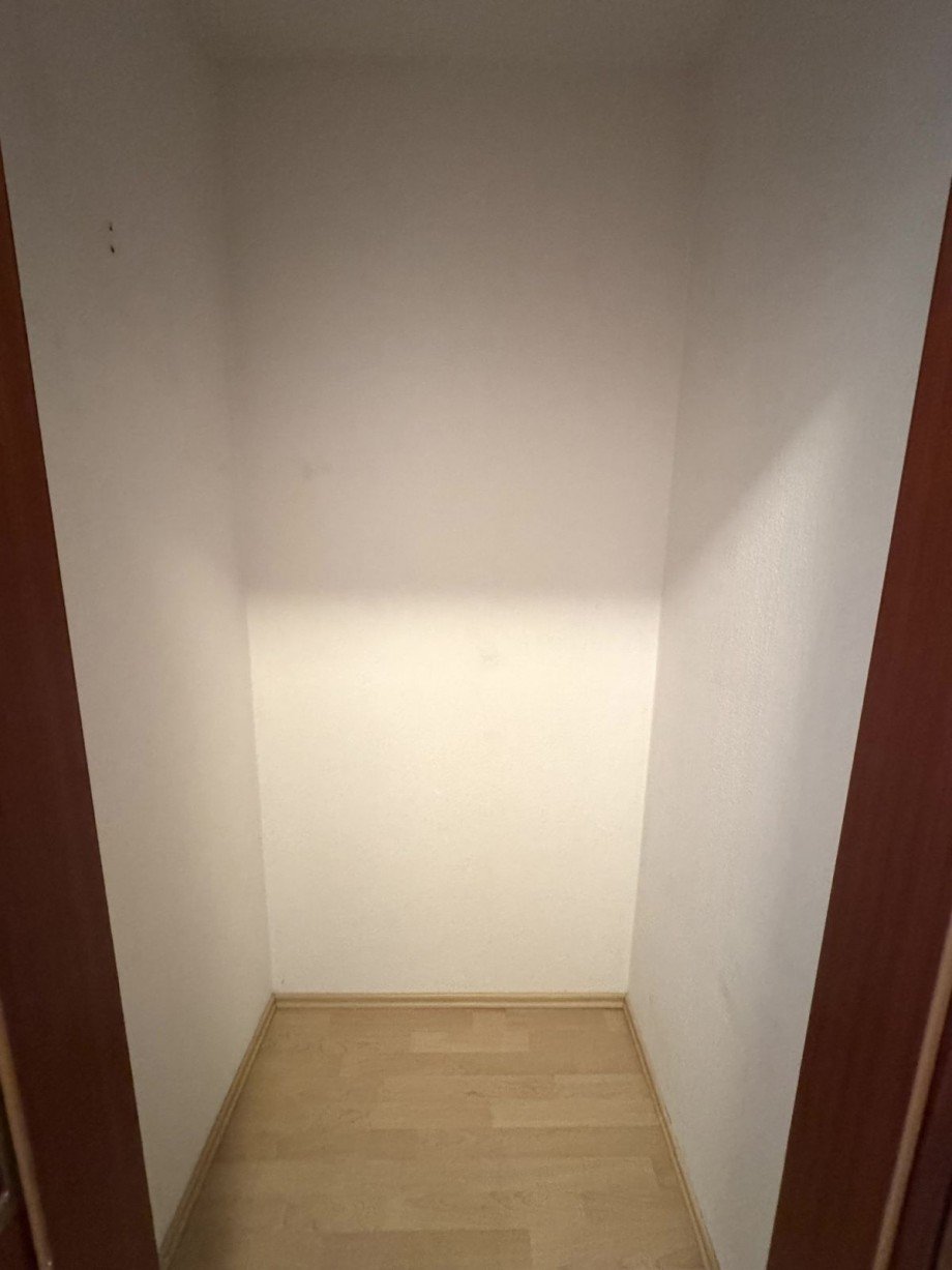IDW17 Abstellraum Etagenwohnung Hattersheim