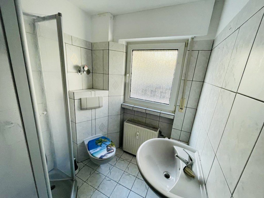 Badezimmer Erdgeschosswohnung Fl�rsheim