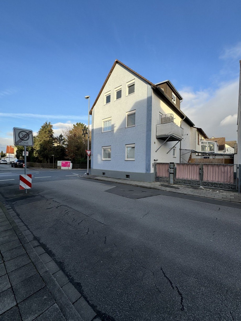 B37 Au�enansicht Dachgeschosswohnung Hattersheim-Eddersheim