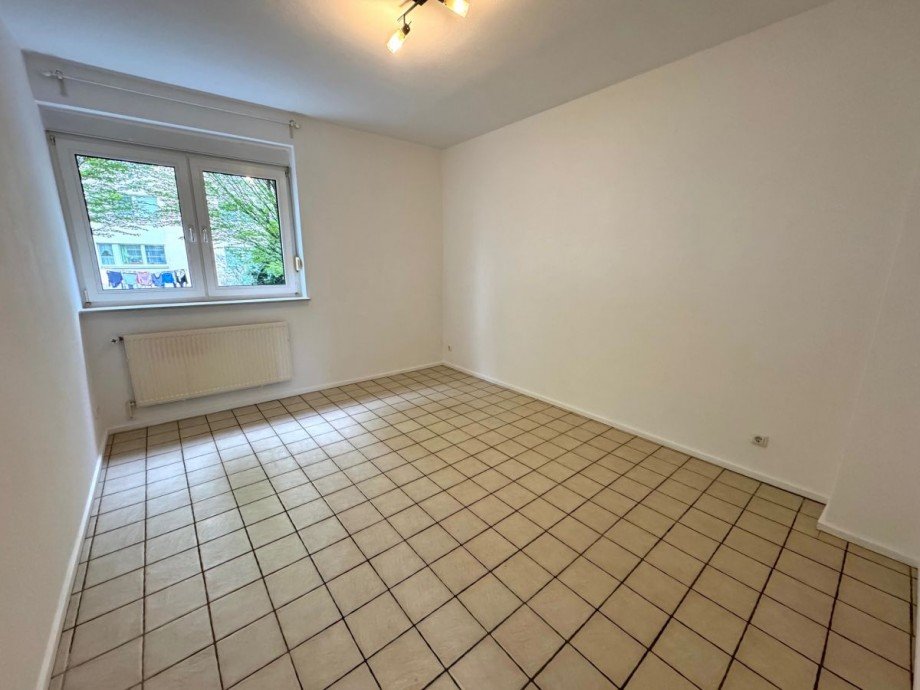 A4 Schlafzimmer Bild 1 Erdgeschosswohnung Frankfurt H�chst