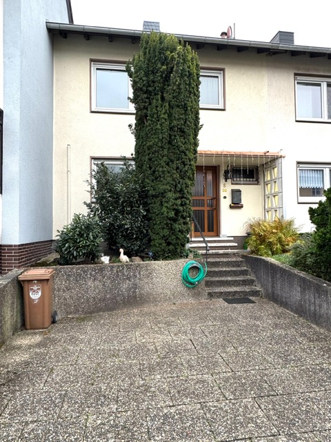 G8 Vorderansicht Reihenmittelhaus Fl�rsheim