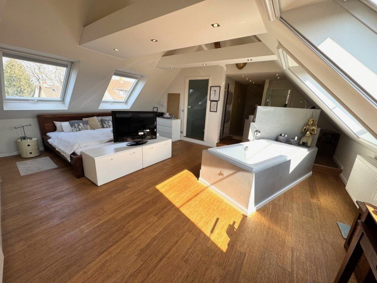 M2 Schlafzimmer Bad DG Fl�rsheim-Weilbach Haus Wundersch�nes 1-2 Familienhaus mit vielen Extras und gro�em Hofgrundst�ck in Fl�rsheim-Weilbach