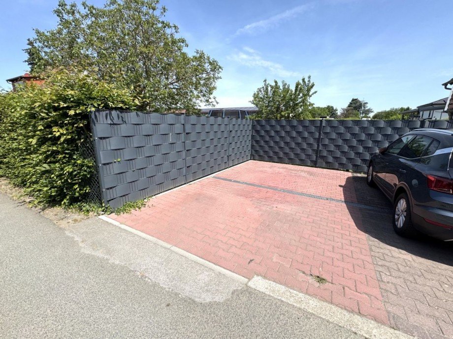 H24 Stellplatz Erdgeschosswohnung Hattersheim