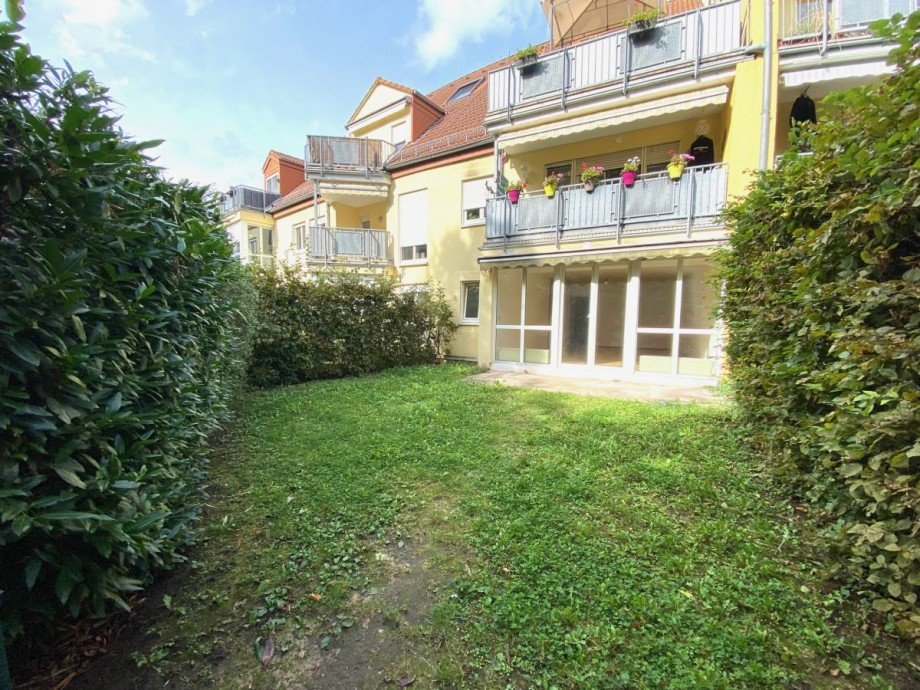 IDW2 Gartenansicht Erdgeschosswohnung Hattersheim