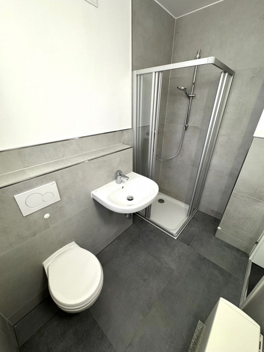 W26 Badezimmer Erdgeschosswohnung Fl�rsheim