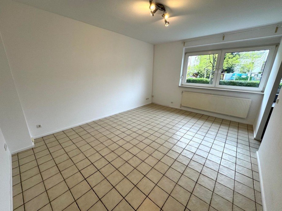 A4 Wohnzimmer Bild 1 Erdgeschosswohnung Frankfurt H�chst