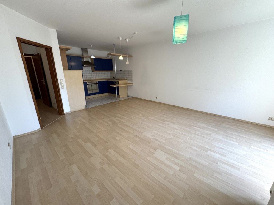 IDW17 Wohnzimmer Bild 2 Etagenwohnung Hattersheim